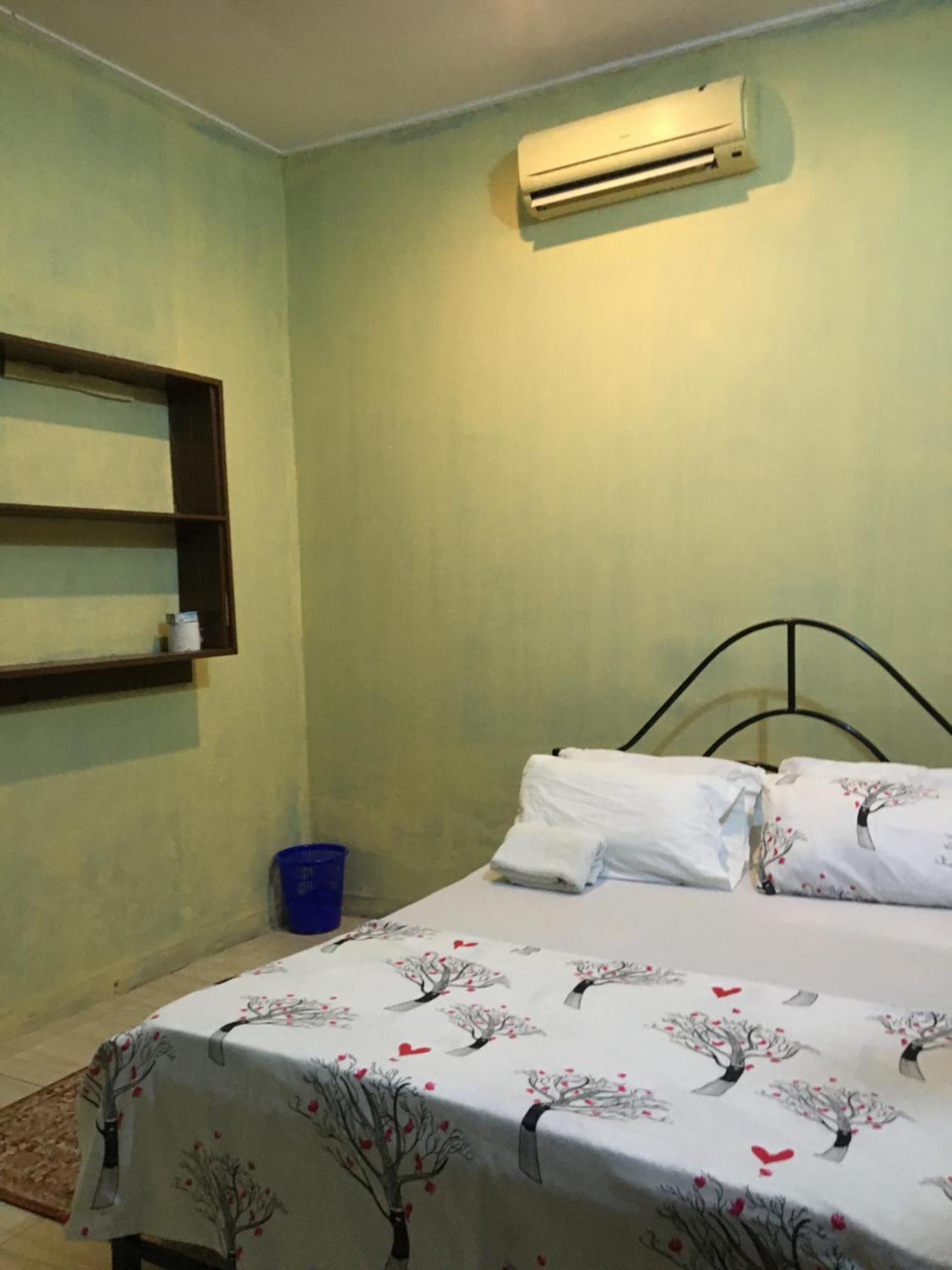 Serenity Homestay Дар-эс-Саламе Экстерьер фото